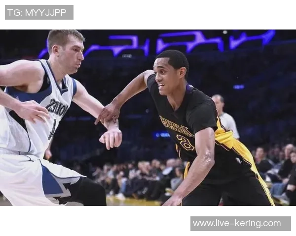 乔丹克拉克森如何在NBA赛场上展现个人风采与团队合作精神 乔丹克拉克森如何在NBA赛场上展现个人风采与团队合作精神