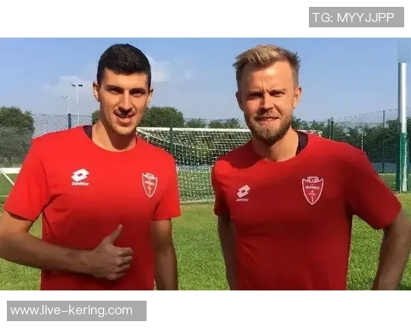 佩鲁贾主场迎战莱切双方争夺关键三分的激烈对决