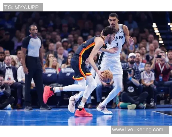 文班亚马新秀赛季表现惊艳场均20分10篮板3盖帽遥遥领先